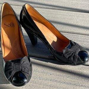 Sofft Black Patent Leather “Fleur” Sz 8.5